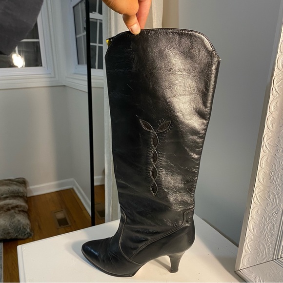 Vintage Women’s Heeled Cowboy Boots - Picture 3 of 5